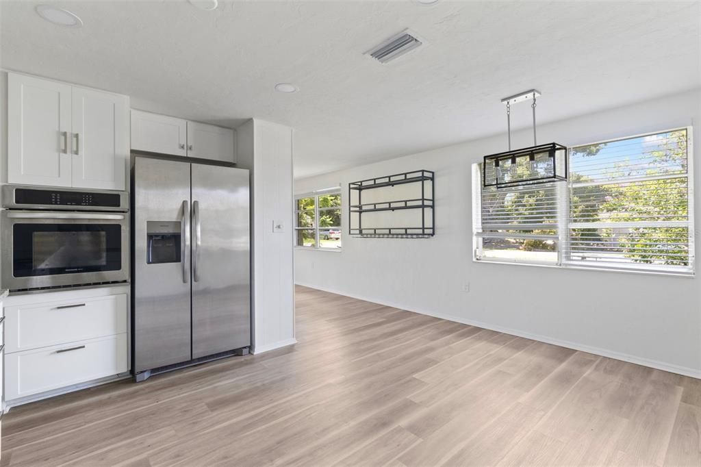 For Sale: $445,000 (3 beds, 2 baths, 1620 Square Feet)