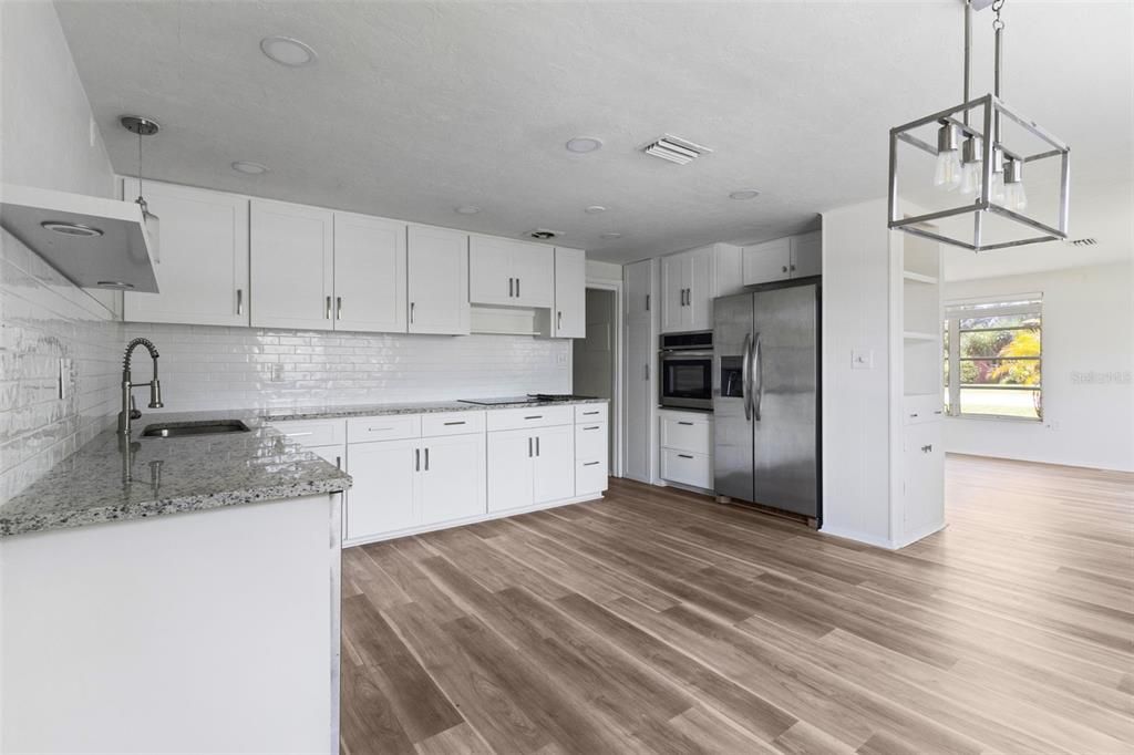 For Sale: $445,000 (3 beds, 2 baths, 1620 Square Feet)