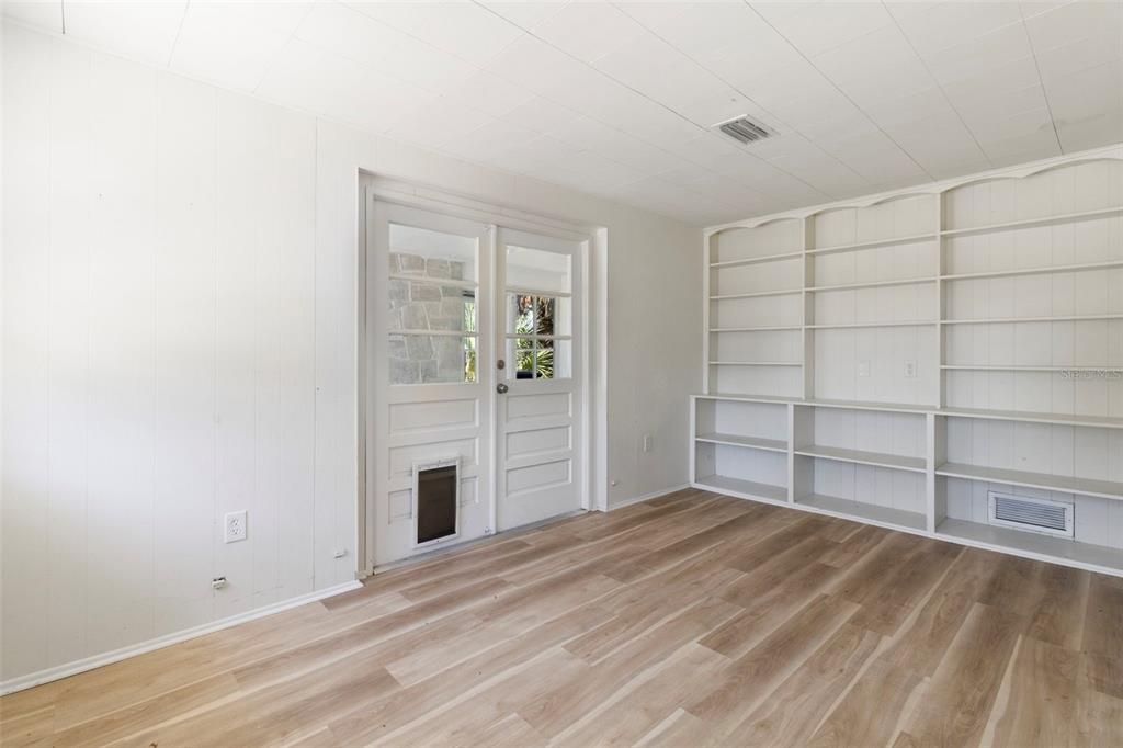 For Sale: $445,000 (3 beds, 2 baths, 1620 Square Feet)