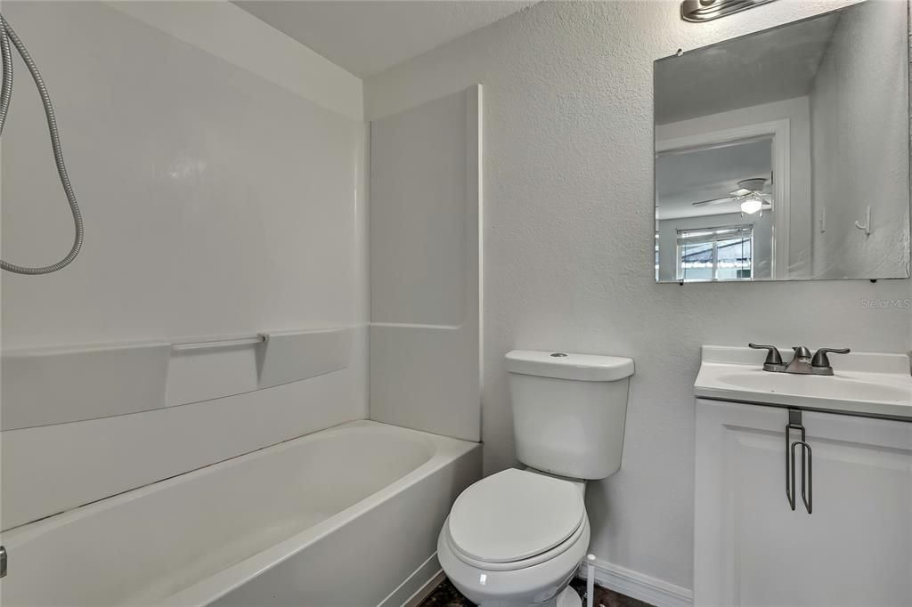 For Sale: $415,000 (6 beds, 0 baths, 1656 Square Feet)