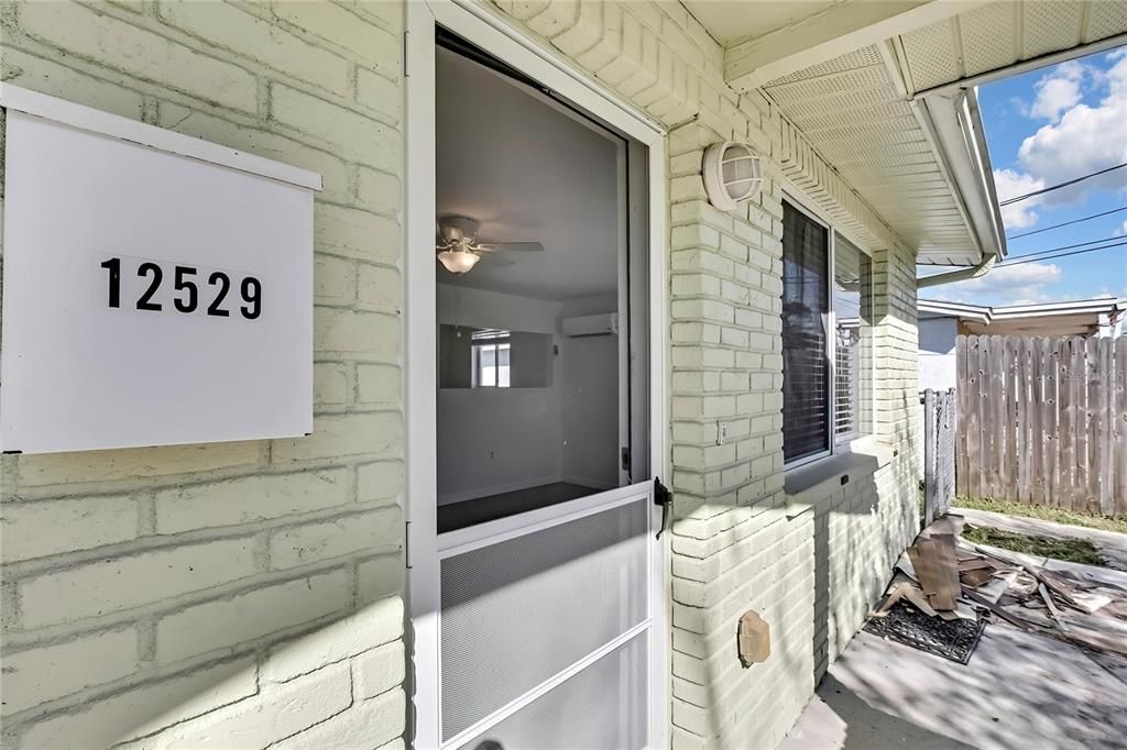For Sale: $415,000 (6 beds, 0 baths, 1656 Square Feet)