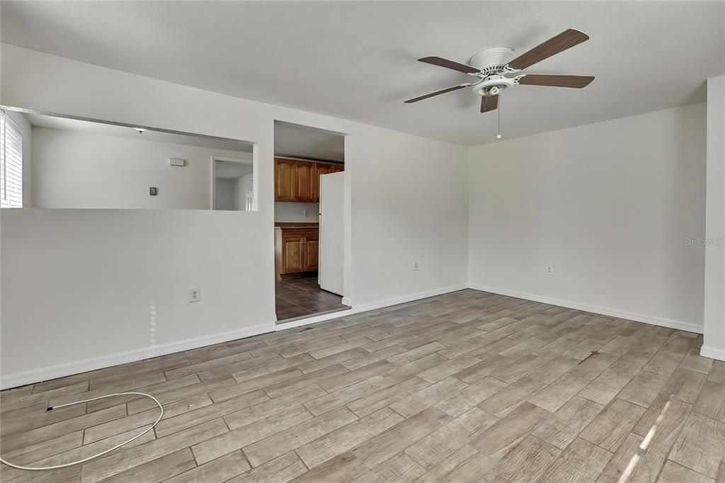 For Sale: $415,000 (6 beds, 0 baths, 1656 Square Feet)