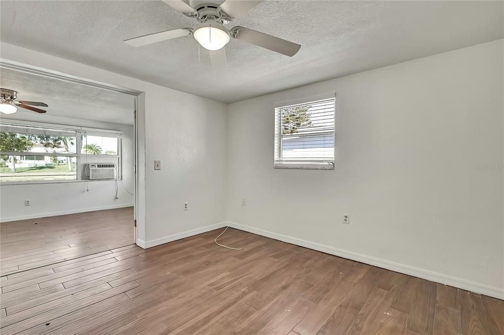 For Sale: $415,000 (6 beds, 0 baths, 1656 Square Feet)