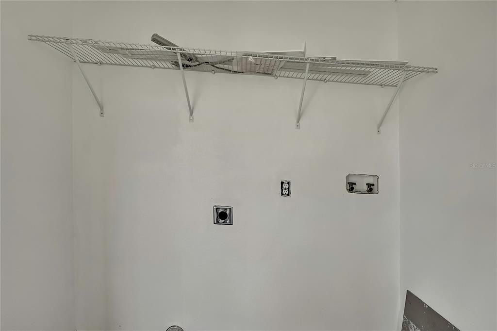 For Sale: $415,000 (6 beds, 0 baths, 1656 Square Feet)
