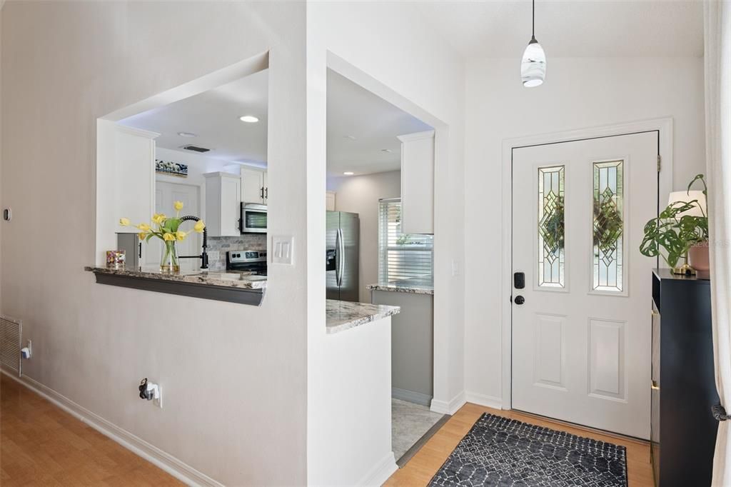 En Venta: $389,900 (3 camas, 2 baños, 1259 Pies cuadrados)