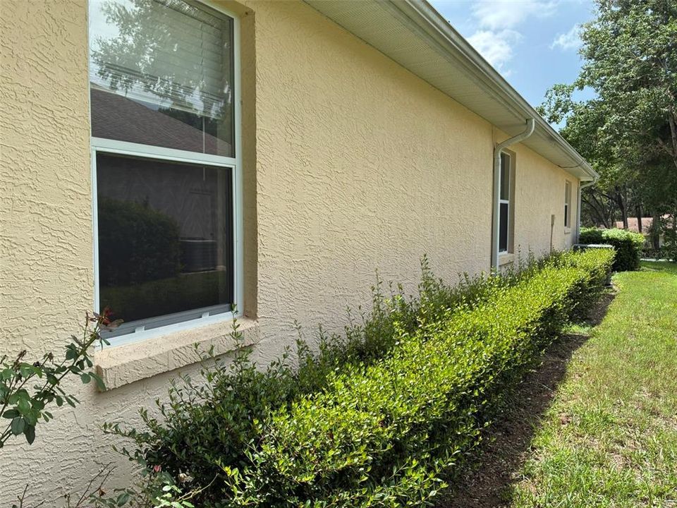For Sale: $274,900 (3 beds, 2 baths, 1675 Square Feet)