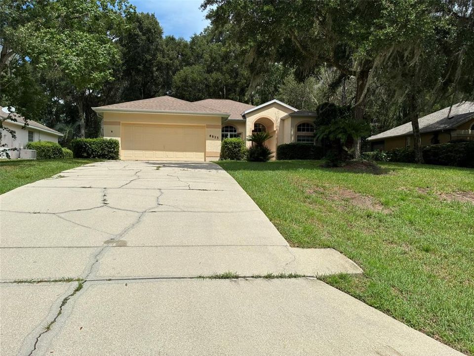 For Sale: $274,900 (3 beds, 2 baths, 1675 Square Feet)