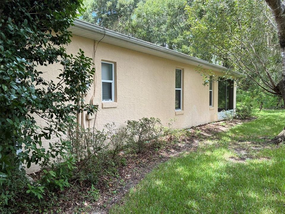 For Sale: $274,900 (3 beds, 2 baths, 1675 Square Feet)