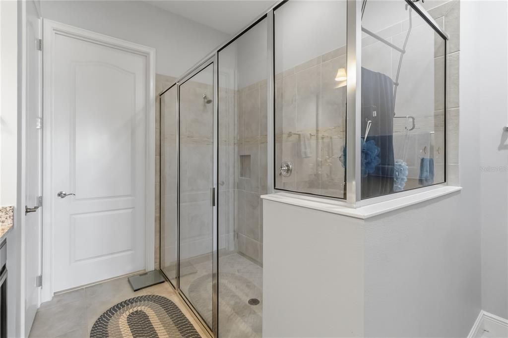 En Venta: $308,999 (2 camas, 2 baños, 1464 Pies cuadrados)