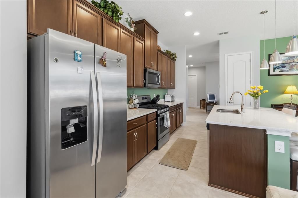 En Venta: $308,999 (2 camas, 2 baños, 1464 Pies cuadrados)