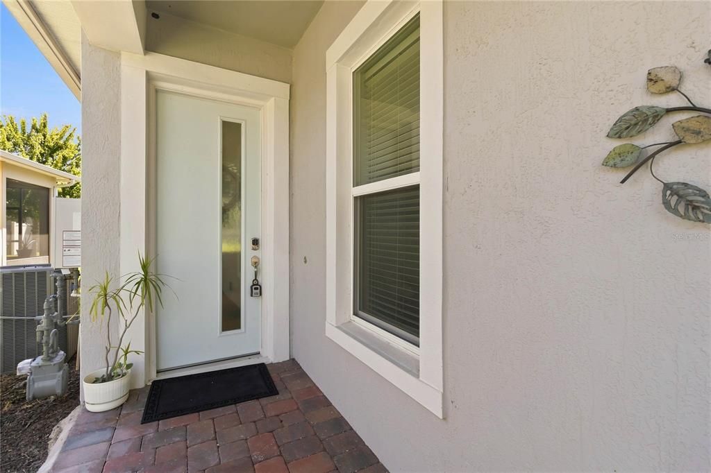 En Venta: $308,999 (2 camas, 2 baños, 1464 Pies cuadrados)