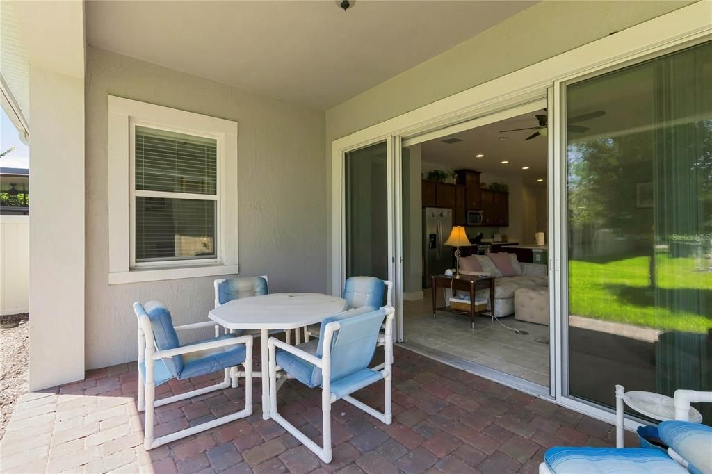 En Venta: $308,999 (2 camas, 2 baños, 1464 Pies cuadrados)