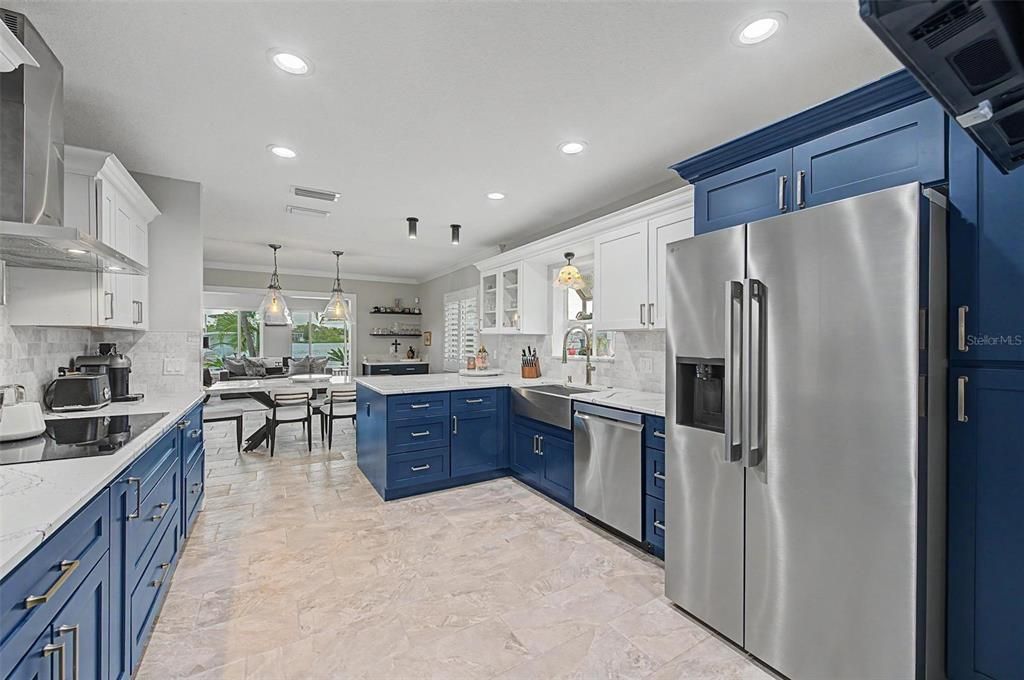 For Sale: $1,399,000 (3 beds, 2 baths, 2299 Square Feet)