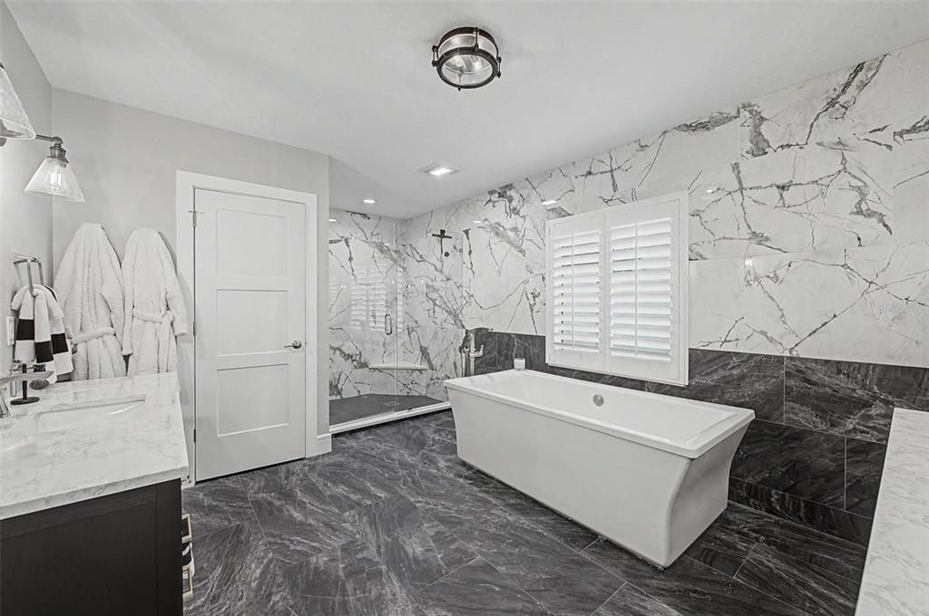 For Sale: $1,399,000 (3 beds, 2 baths, 2299 Square Feet)
