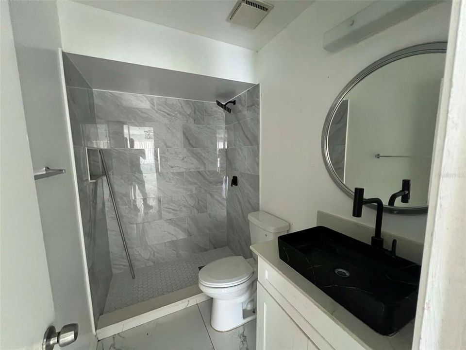 For Rent: $1,700 (3 beds, 2 baths, 1860 Square Feet)