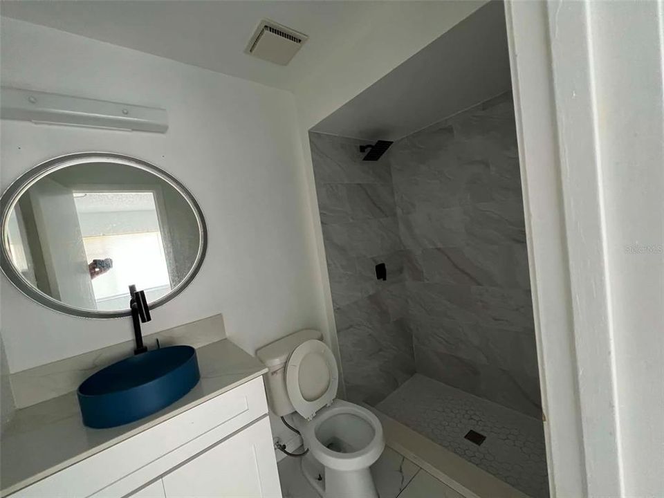 For Rent: $1,700 (3 beds, 2 baths, 1860 Square Feet)