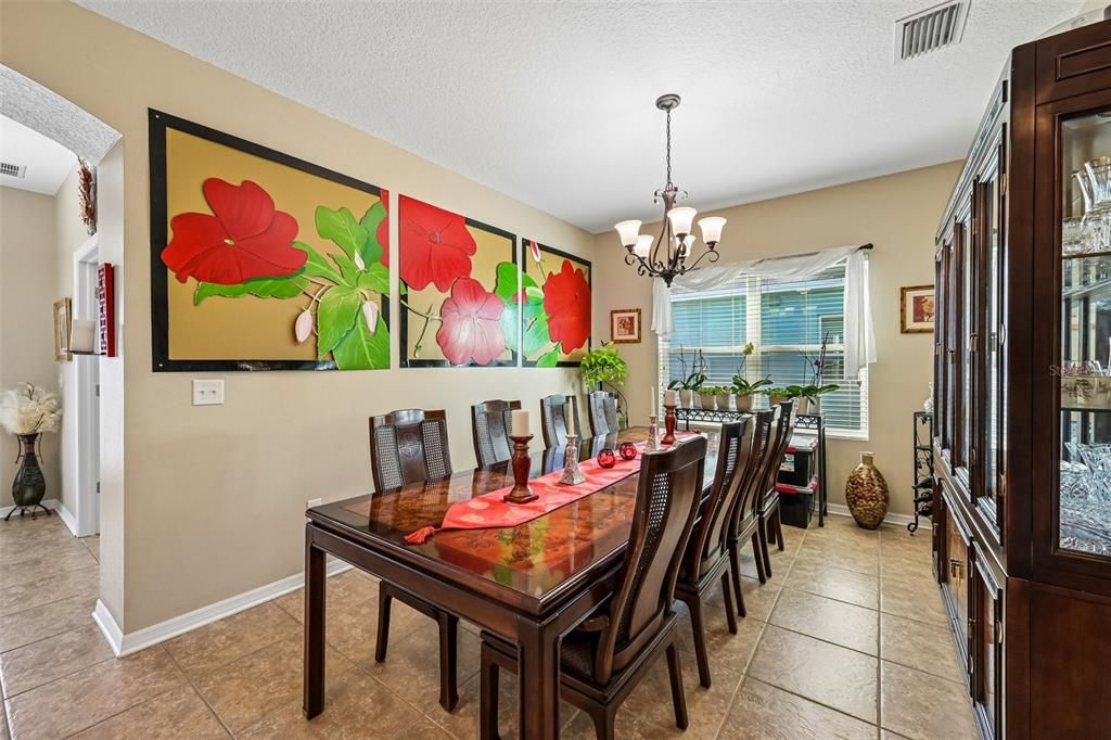 Active With Contract: $525,000 (3 beds, 2 baths, 2504 Square Feet)