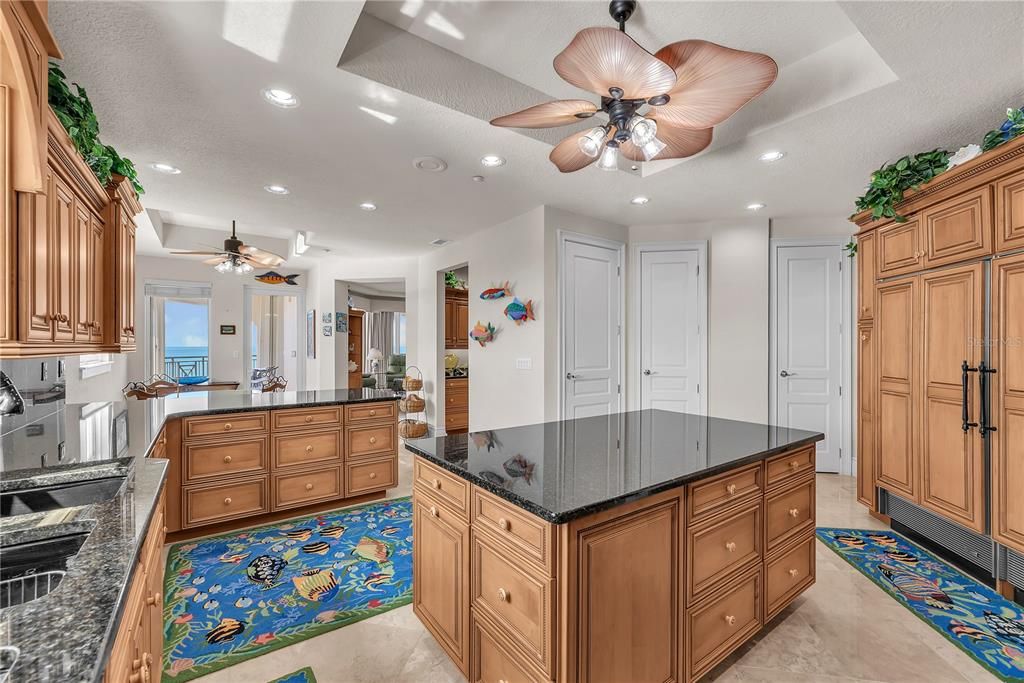 En Venta: $3,550,000 (3 camas, 4 baños, 3945 Pies cuadrados)