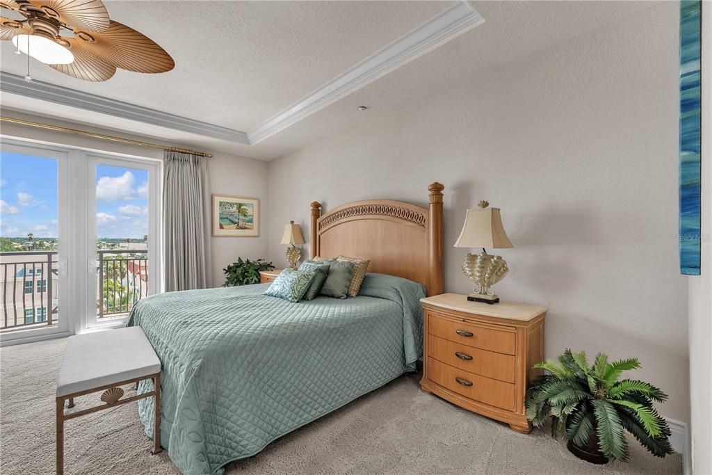 En Venta: $3,550,000 (3 camas, 4 baños, 3945 Pies cuadrados)