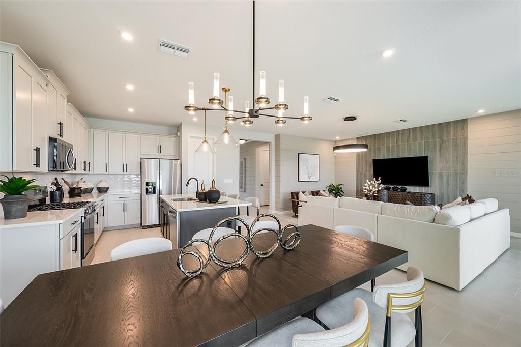 For Sale: $528,889 (5 beds, 3 baths, 2978 Square Feet)