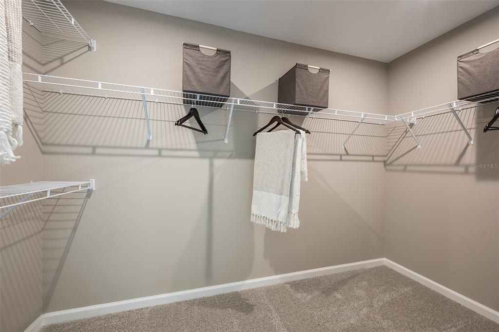 For Sale: $528,889 (5 beds, 3 baths, 2978 Square Feet)