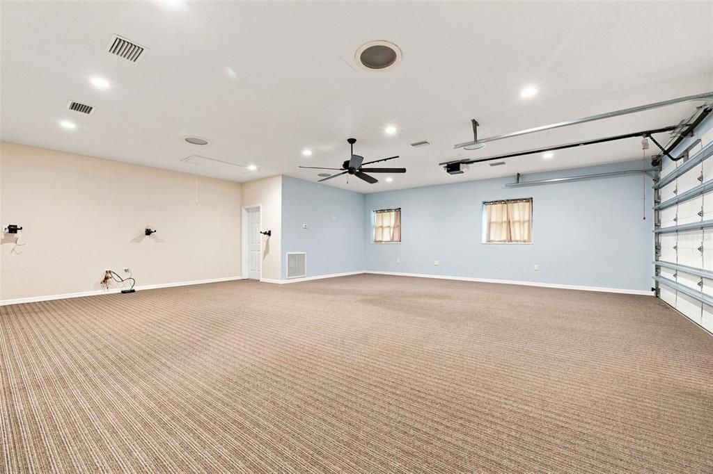 En Venta: $1,295,000 (4 camas, 3 baños, 2566 Pies cuadrados)