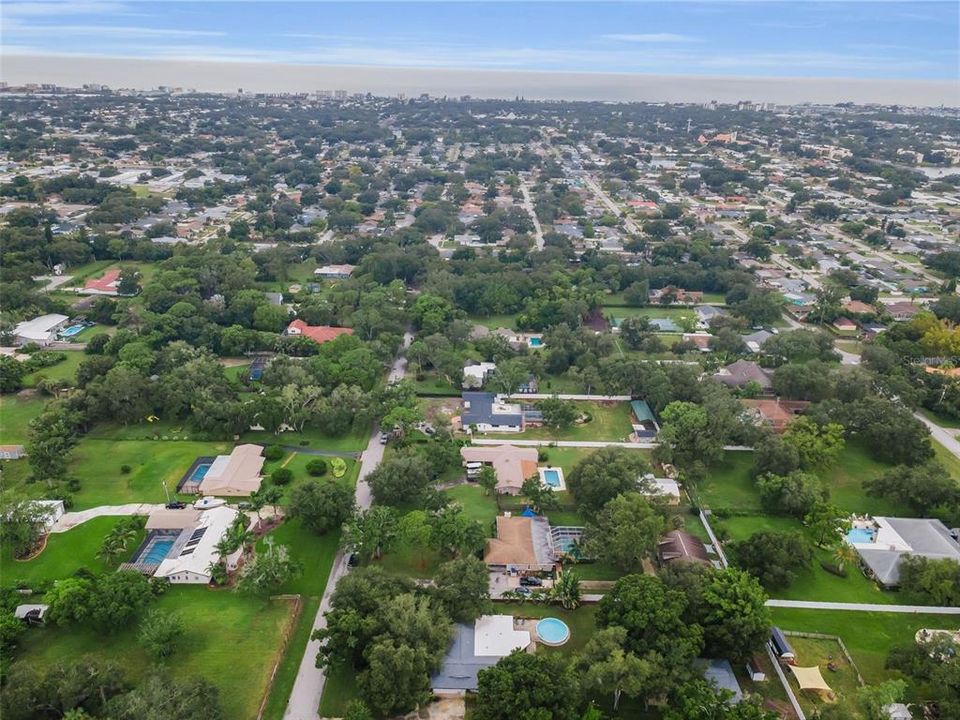 En Venta: $1,295,000 (4 camas, 3 baños, 2566 Pies cuadrados)