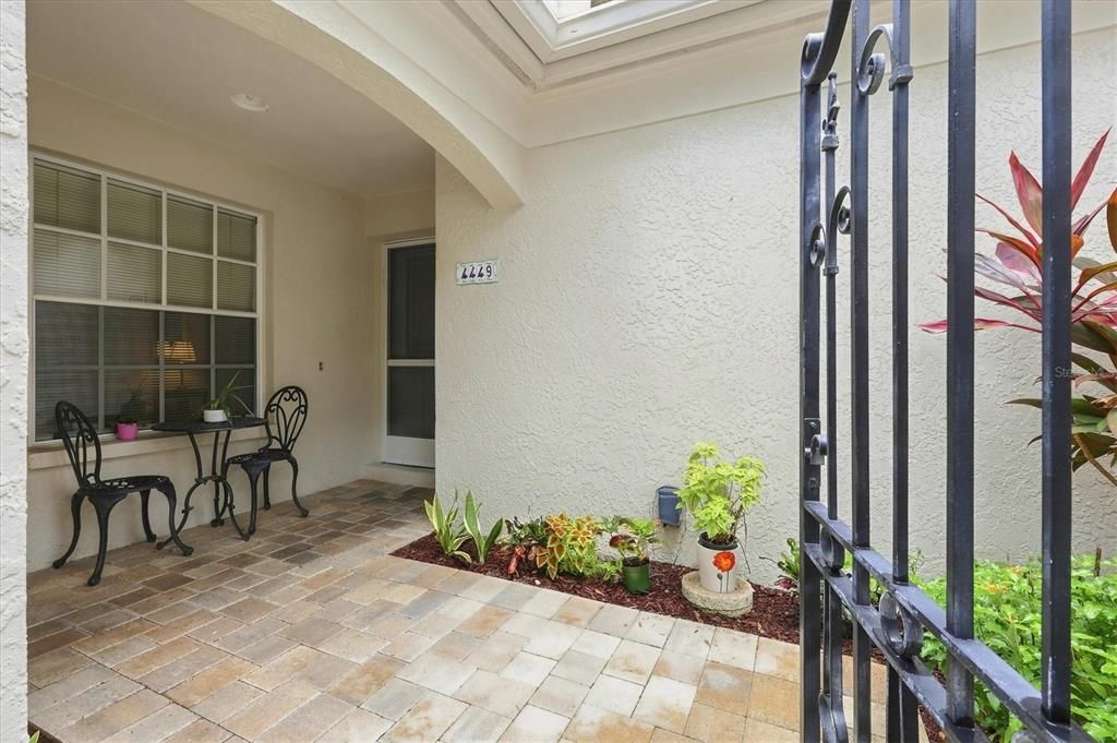 待售: $429,000 (3 贝兹, 2 浴室, 1900 平方英尺)