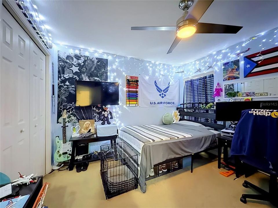 En Venta: $298,900 (4 camas, 2 baños, 1835 Pies cuadrados)