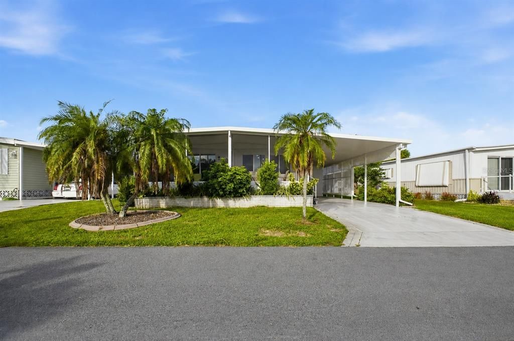 Activo con contrato: $149,900 (2 camas, 2 baños, 960 Pies cuadrados)