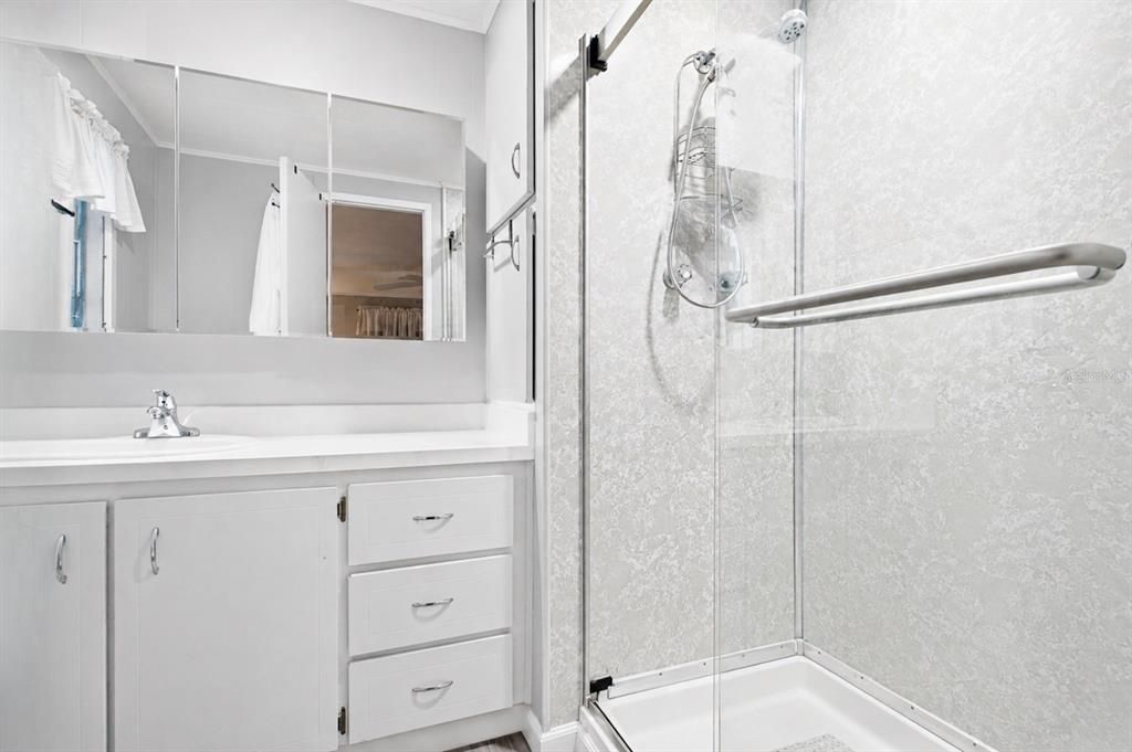 Activo con contrato: $149,900 (2 camas, 2 baños, 960 Pies cuadrados)