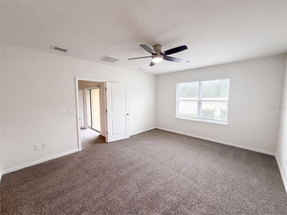 En Venta: $298,000 (3 camas, 2 baños, 1532 Pies cuadrados)