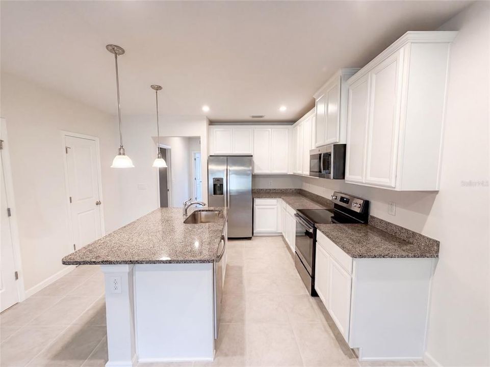 En Venta: $298,000 (3 camas, 2 baños, 1532 Pies cuadrados)