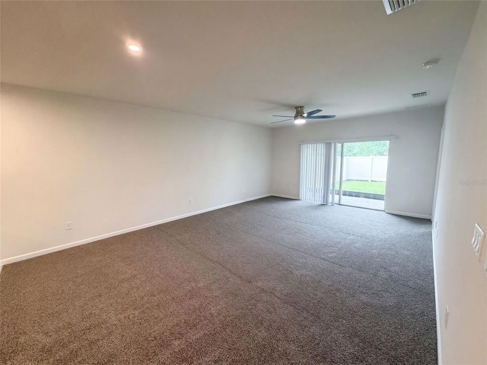 En Venta: $298,000 (3 camas, 2 baños, 1532 Pies cuadrados)