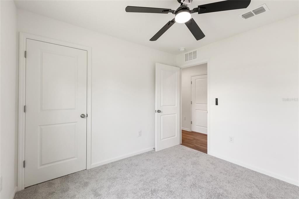 For Rent: $1,695 (3 beds, 2 baths, 1259 Square Feet)