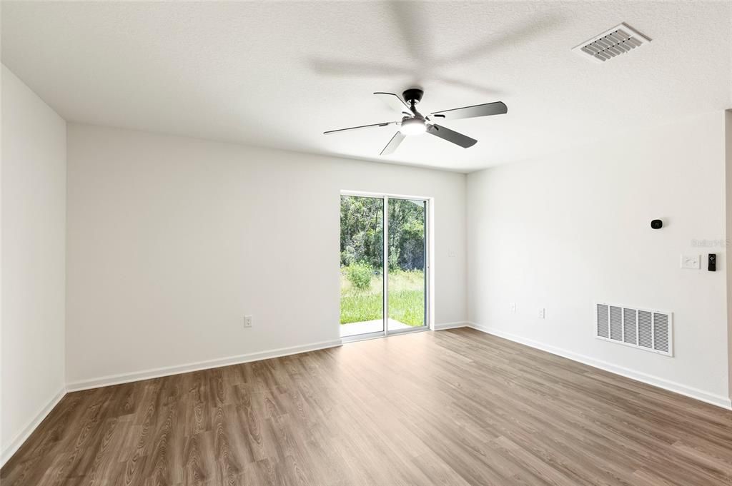 For Rent: $1,695 (3 beds, 2 baths, 1259 Square Feet)