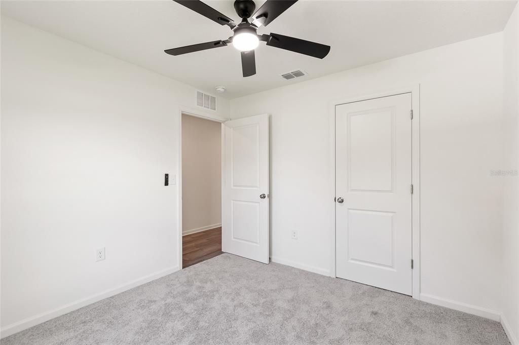 For Rent: $1,695 (3 beds, 2 baths, 1259 Square Feet)