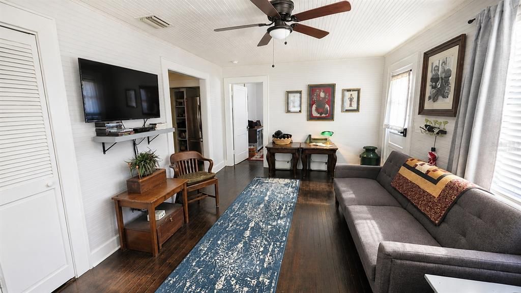 For Sale: $370,000 (4 beds, 0 baths, 1442 Square Feet)