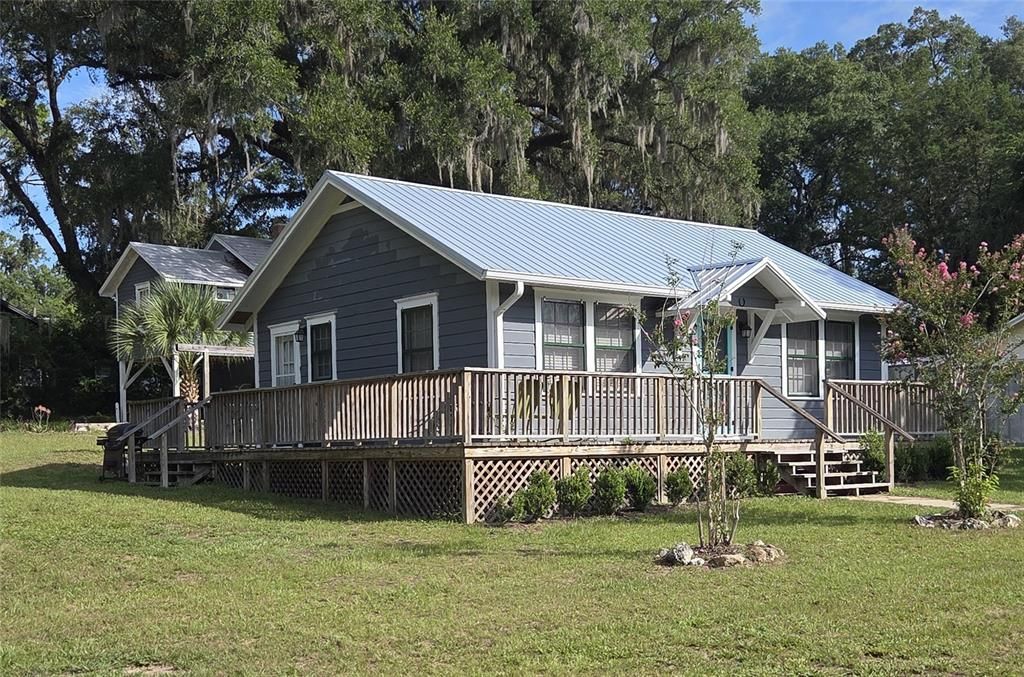 For Sale: $370,000 (4 beds, 0 baths, 1442 Square Feet)