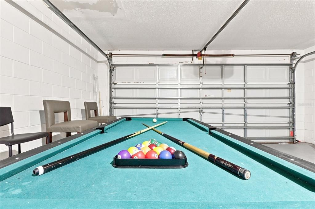 For Sale: $370,000 (4 beds, 2 baths, 1672 Square Feet)