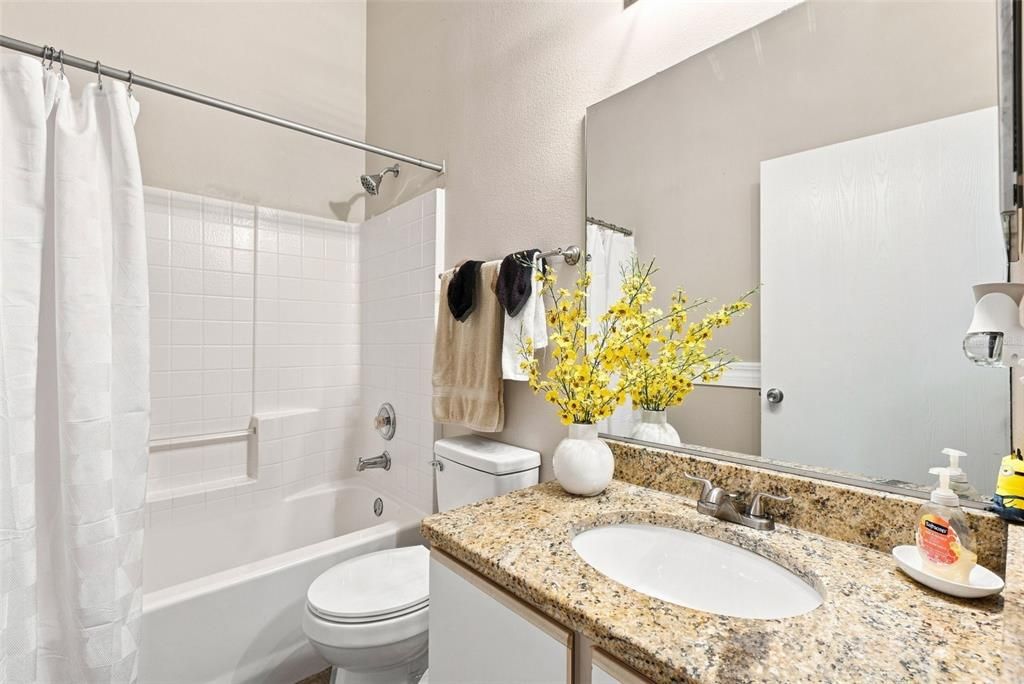 For Sale: $370,000 (4 beds, 2 baths, 1672 Square Feet)