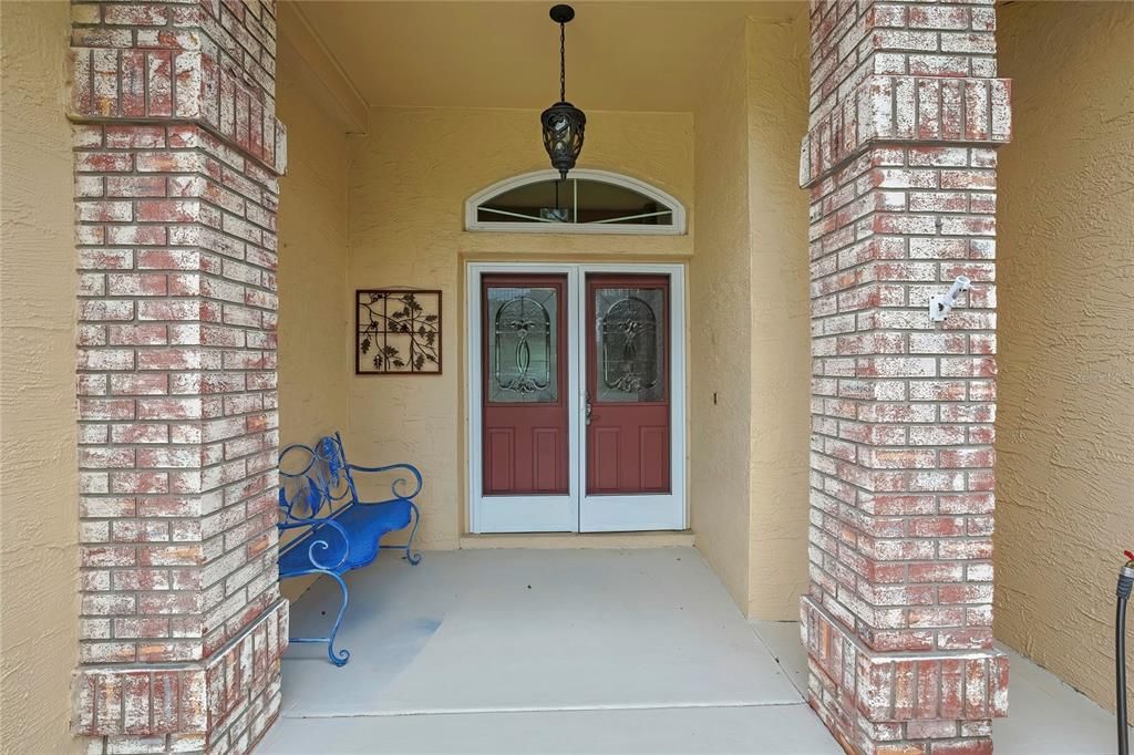 For Sale: $325,000 (2 beds, 2 baths, 1835 Square Feet)