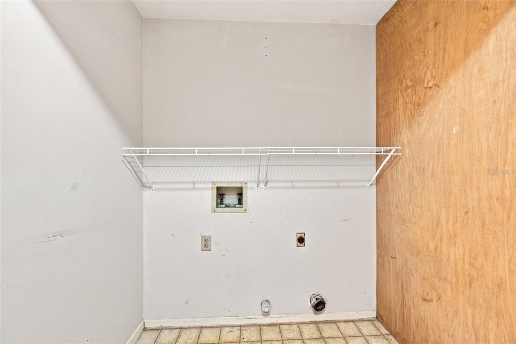 En Venta: $350,000 (3 camas, 2 baños, 1432 Pies cuadrados)