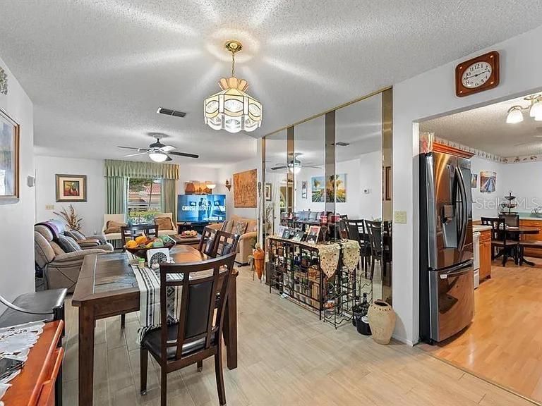 For Sale: $239,900 (2 beds, 2 baths, 1440 Square Feet)