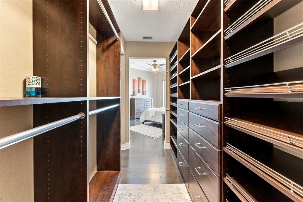 For Sale: $1,100,000 (3 beds, 3 baths, 1767 Square Feet)