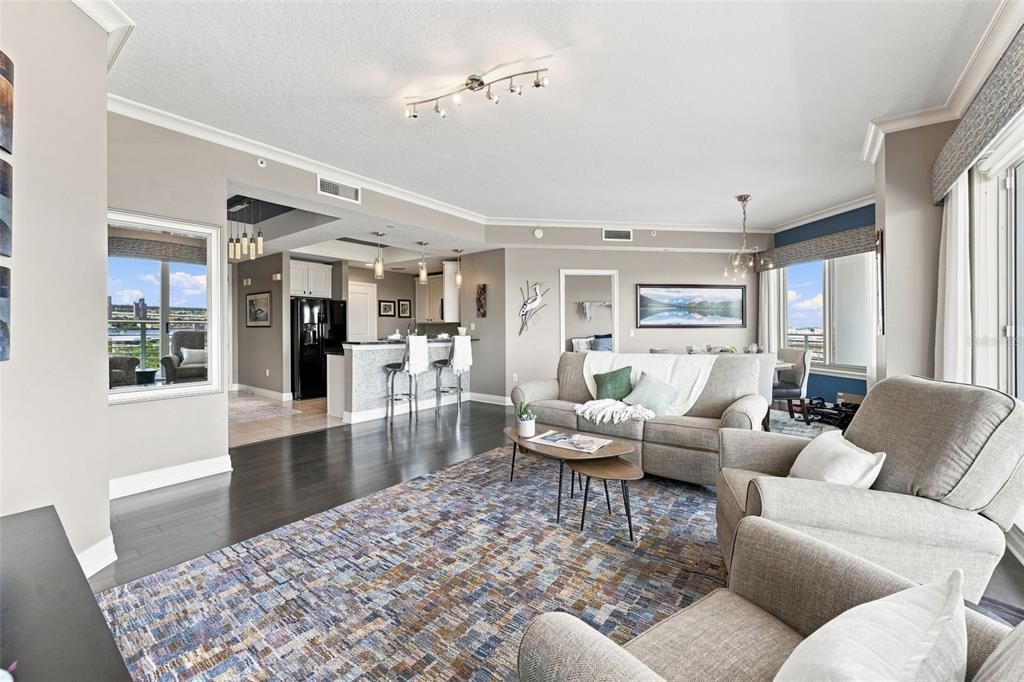 For Sale: $1,100,000 (3 beds, 3 baths, 1767 Square Feet)