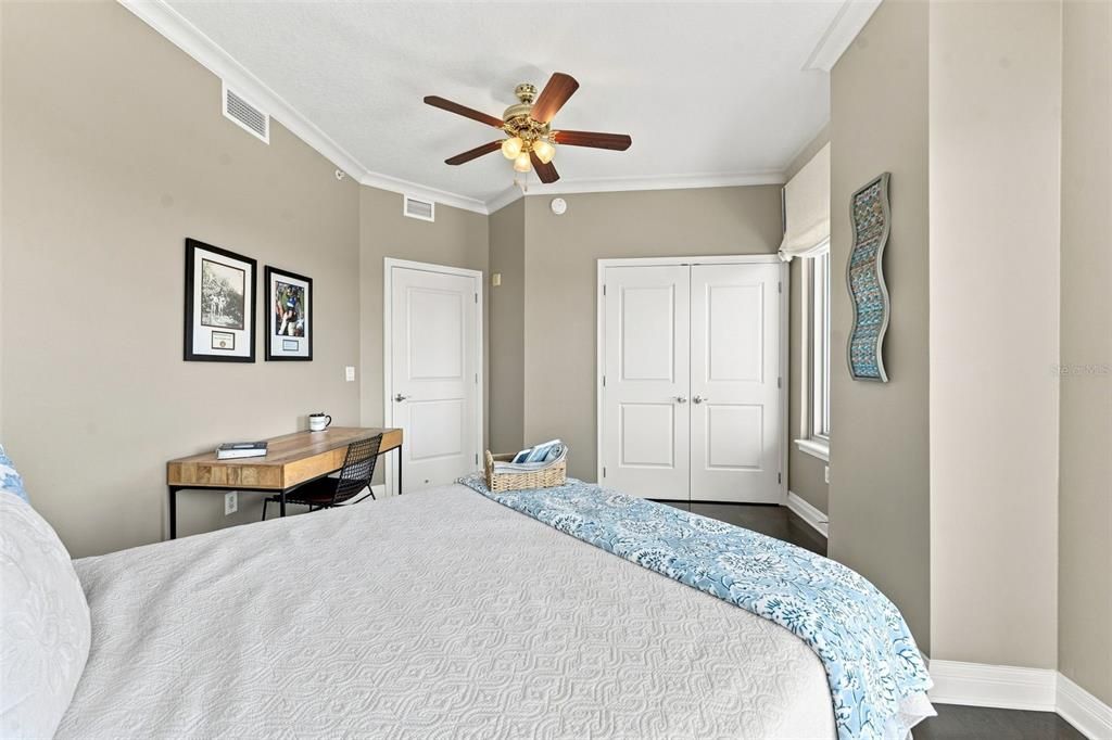 For Sale: $1,100,000 (3 beds, 3 baths, 1767 Square Feet)