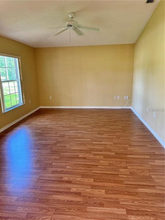En Renta: $2,000 (4 camas, 3 baños, 1907 Pies cuadrados)