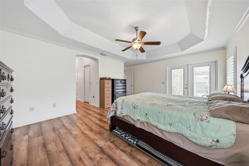 For Sale: $474,900 (3 beds, 2 baths, 1927 Square Feet)