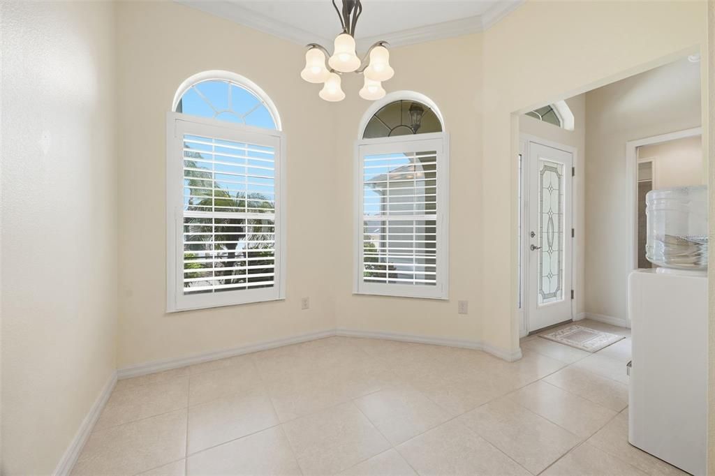 For Sale: $474,900 (3 beds, 2 baths, 1927 Square Feet)